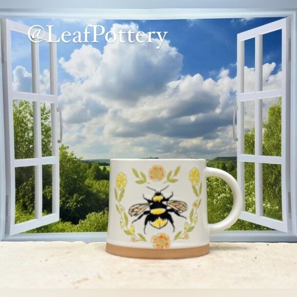 Bumble Bee White/Yellow/Orange Ceramic 16oz Mug - Picture 1 of 9